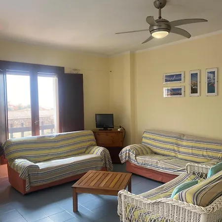 La Terrazza Blu * مارينيلاّ